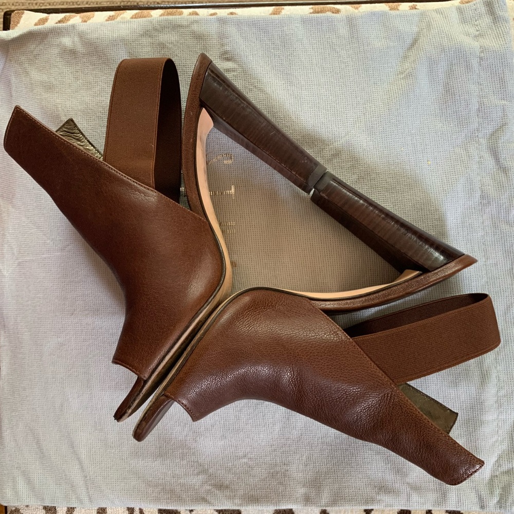 STUART WEITZMAN  Fronton slingback peep-toe bootie w/dust bag and box size 7 - Picture 10 of 11